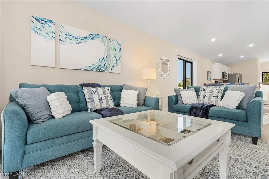 3262 Andrews Avenue Naples FL 34112