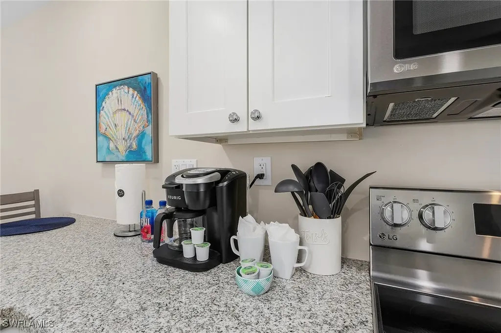 3262 Andrews Avenue Naples FL 34112