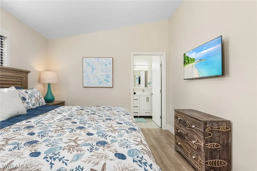 3262 Andrews Avenue Naples FL 34112