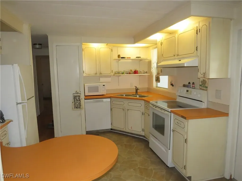 705 Blackburn Boulevard North Port FL 34287