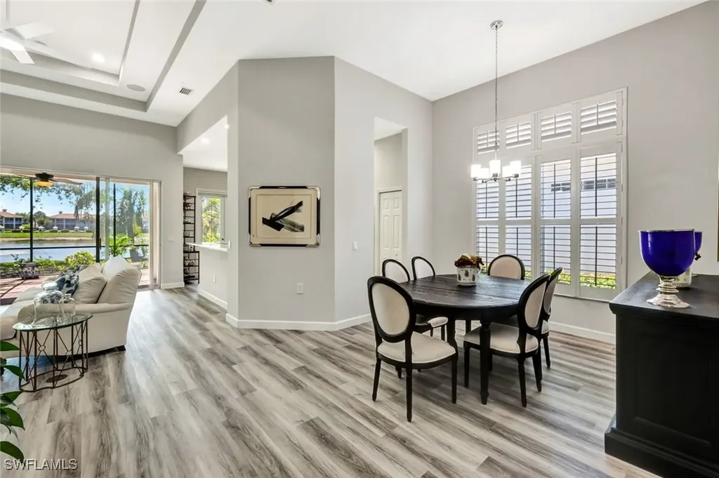 3376 Sandpiper Way Naples FL 34109