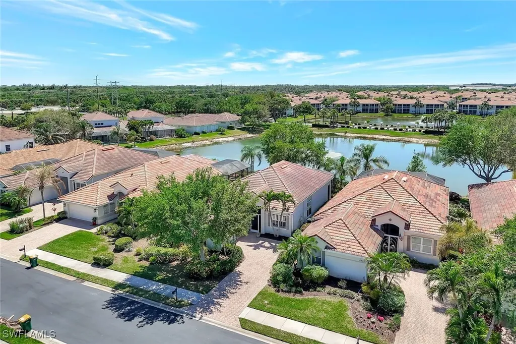 3376 Sandpiper Way Naples FL 34109