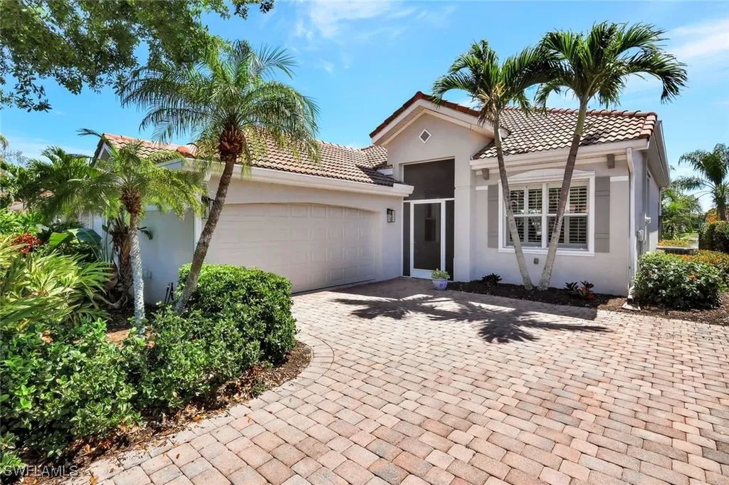 3376 Sandpiper Way Naples FL 34109