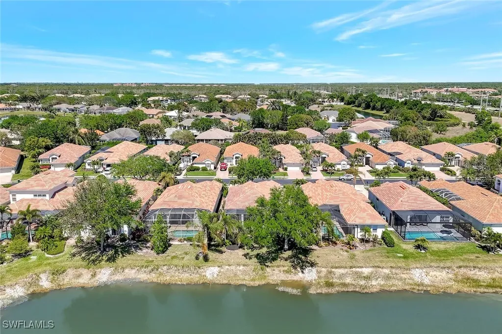 3376 Sandpiper Way Naples FL 34109