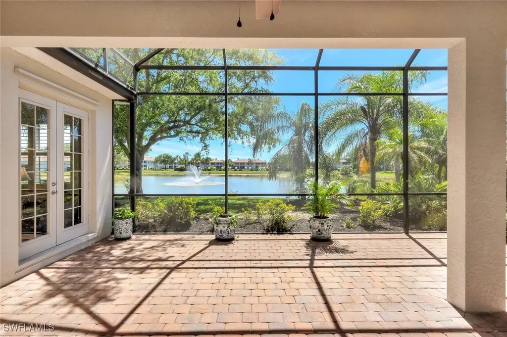 3376 Sandpiper Way Naples FL 34109