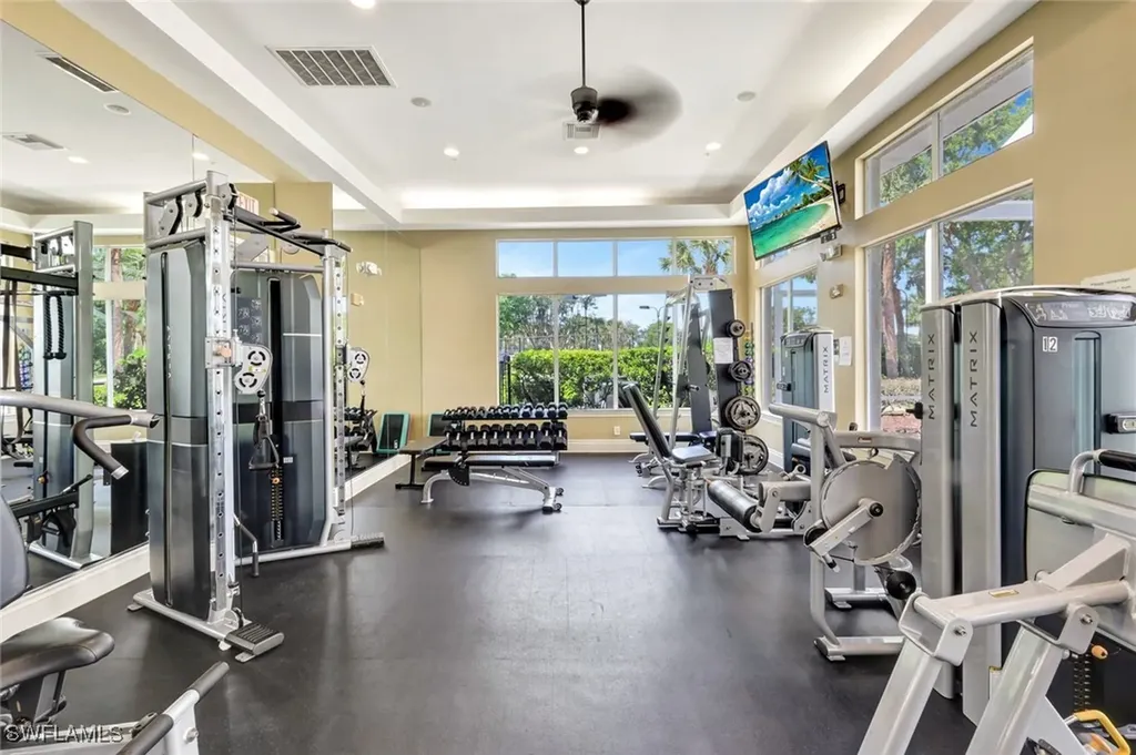 3376 Sandpiper Way Naples FL 34109