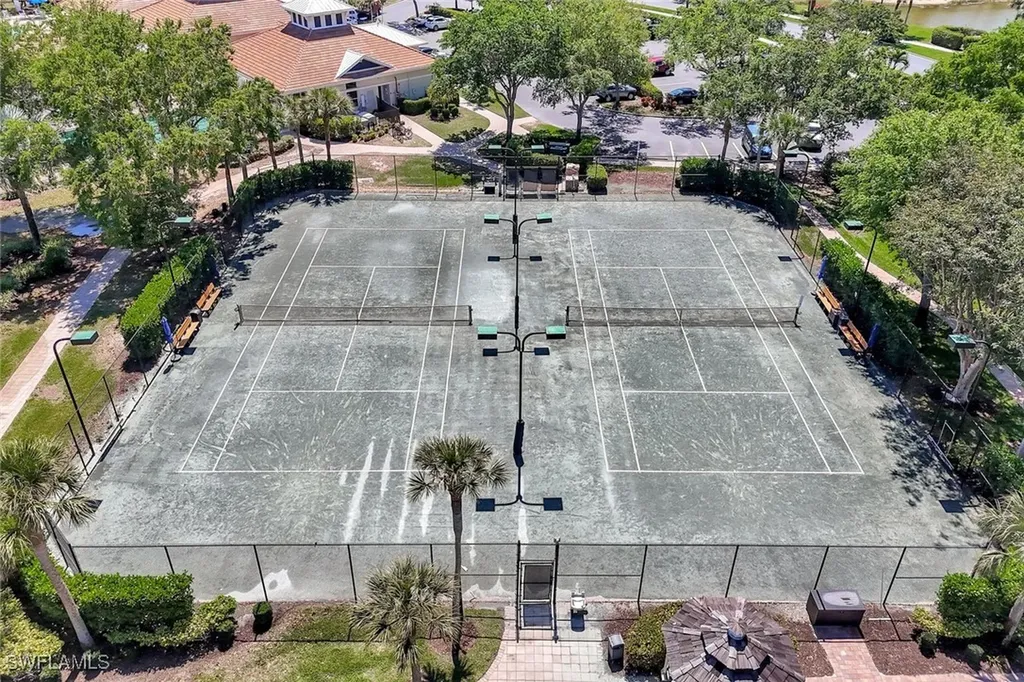 3376 Sandpiper Way Naples FL 34109
