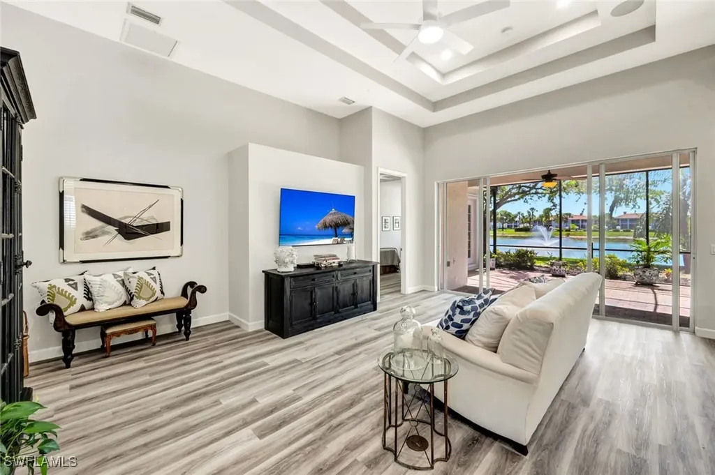 3376 Sandpiper Way Naples FL 34109