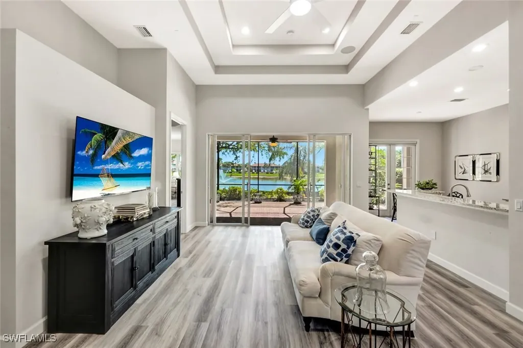 3376 Sandpiper Way Naples FL 34109