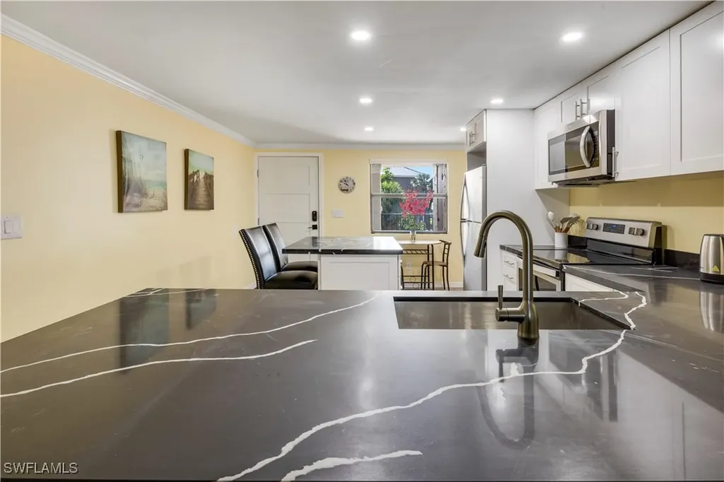 2445 W Gulf Drive Sanibel FL 33957