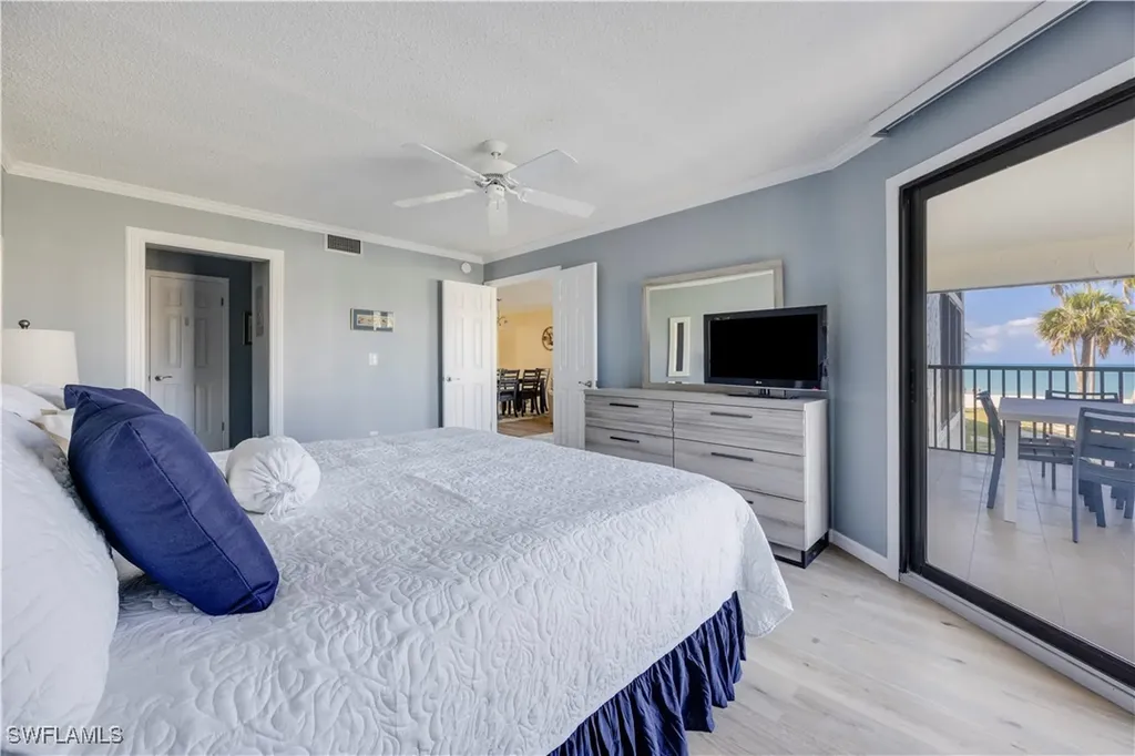 2445 W Gulf Drive Sanibel FL 33957