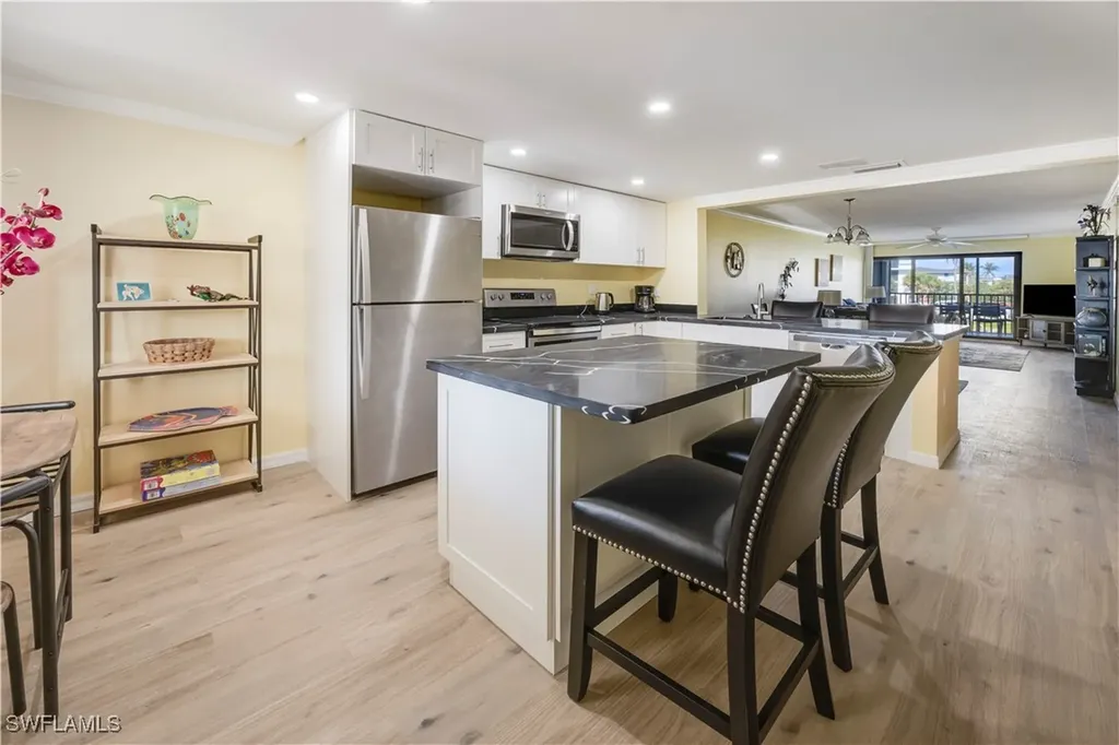 2445 W Gulf Drive Sanibel FL 33957