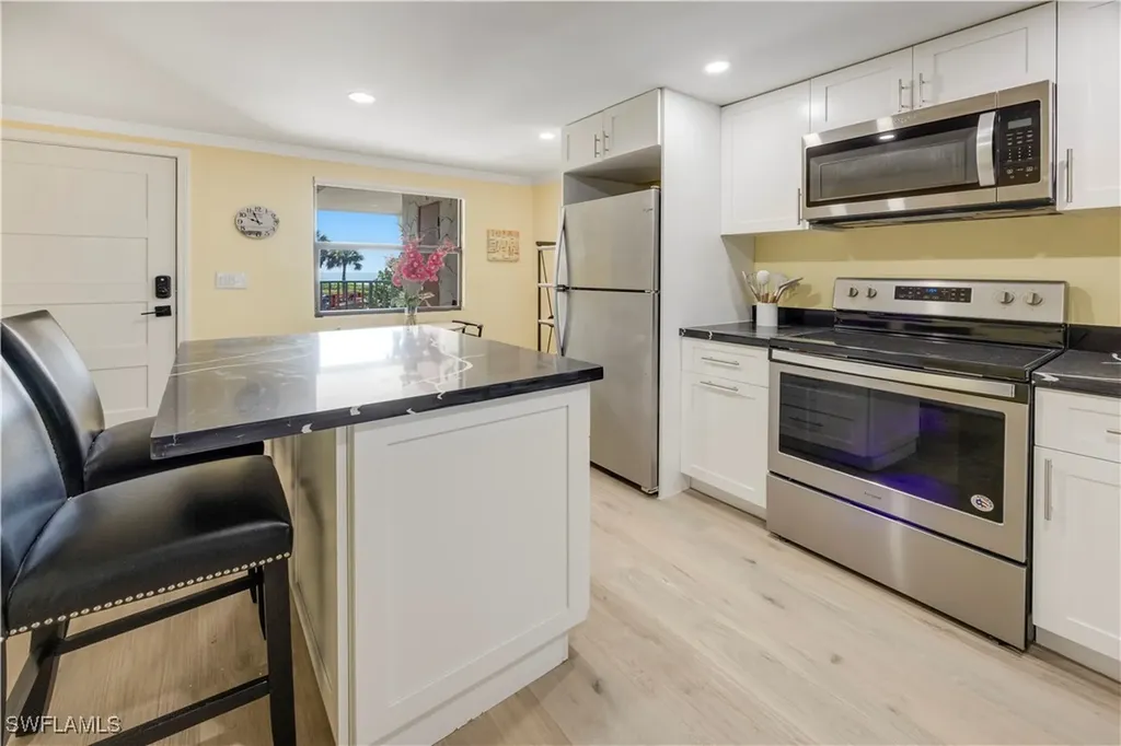 2445 W Gulf Drive Sanibel FL 33957