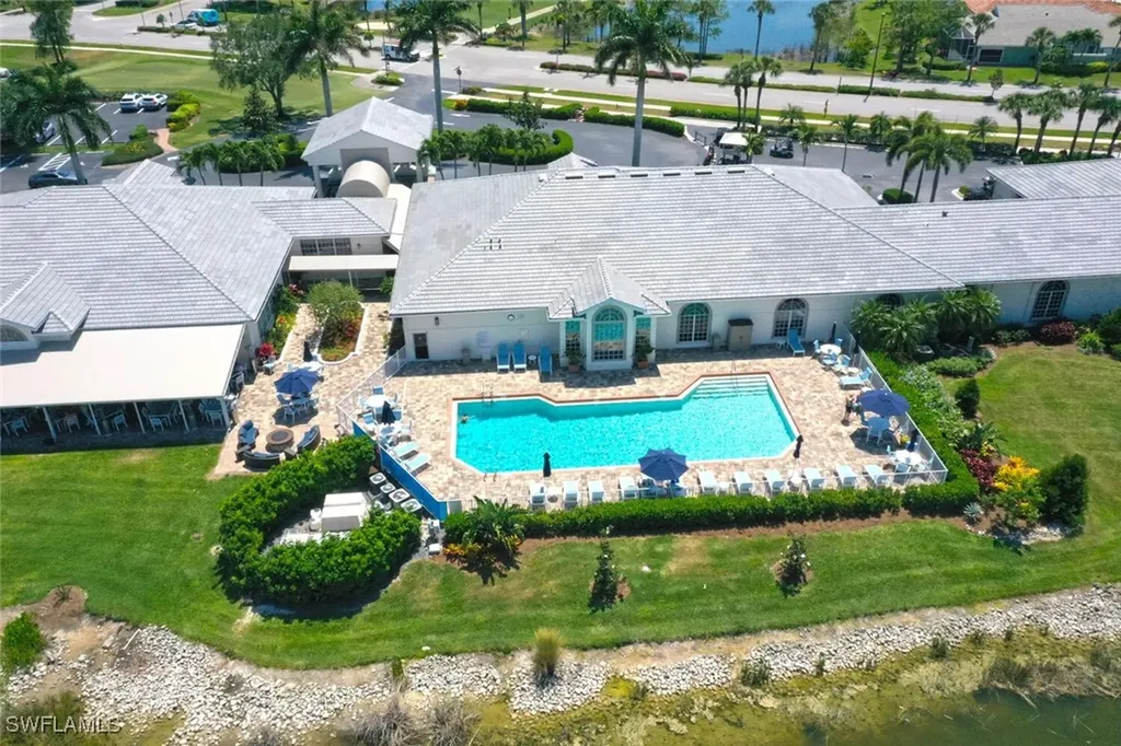 5624 Lago Villaggio Way Naples FL 34104