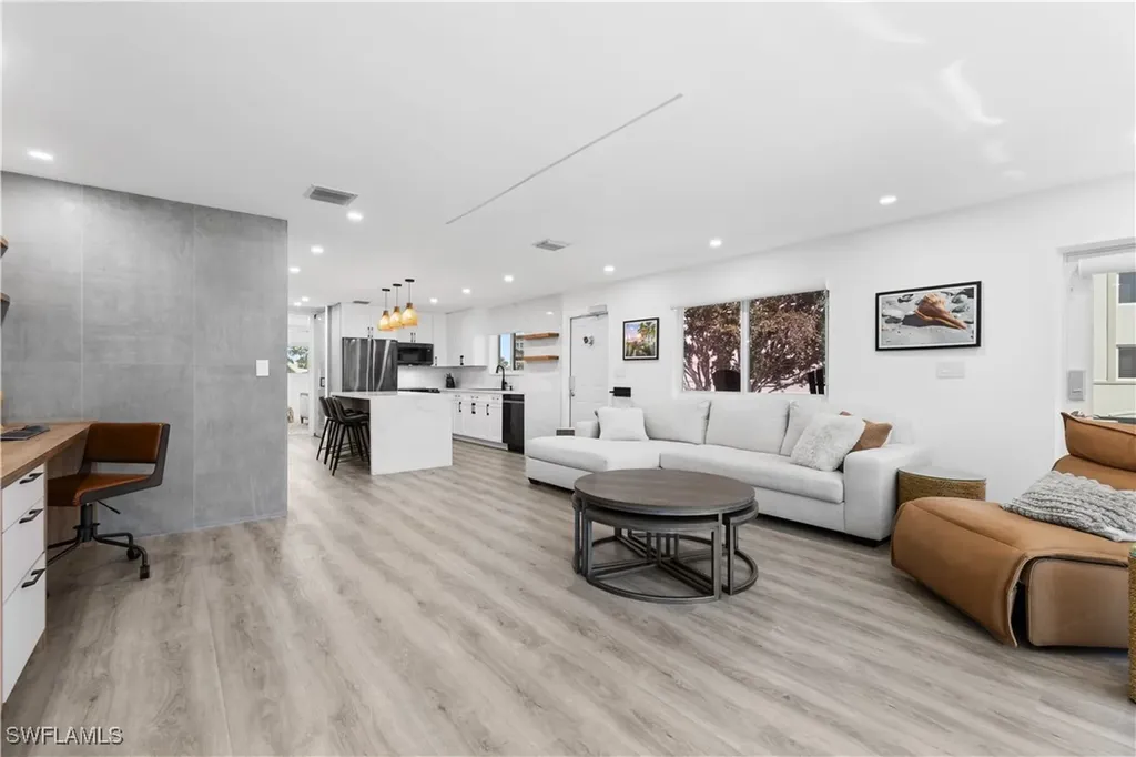 2500 Gulf Shore Boulevard N Naples FL 34103