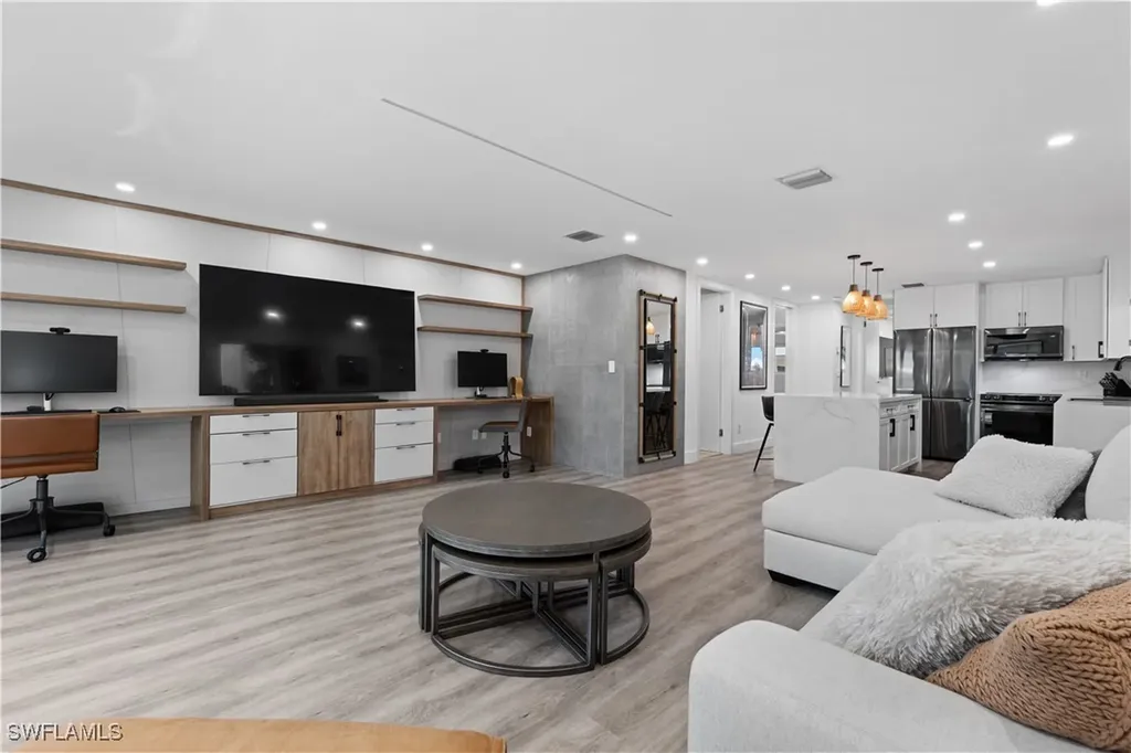 2500 Gulf Shore Boulevard N Naples FL 34103