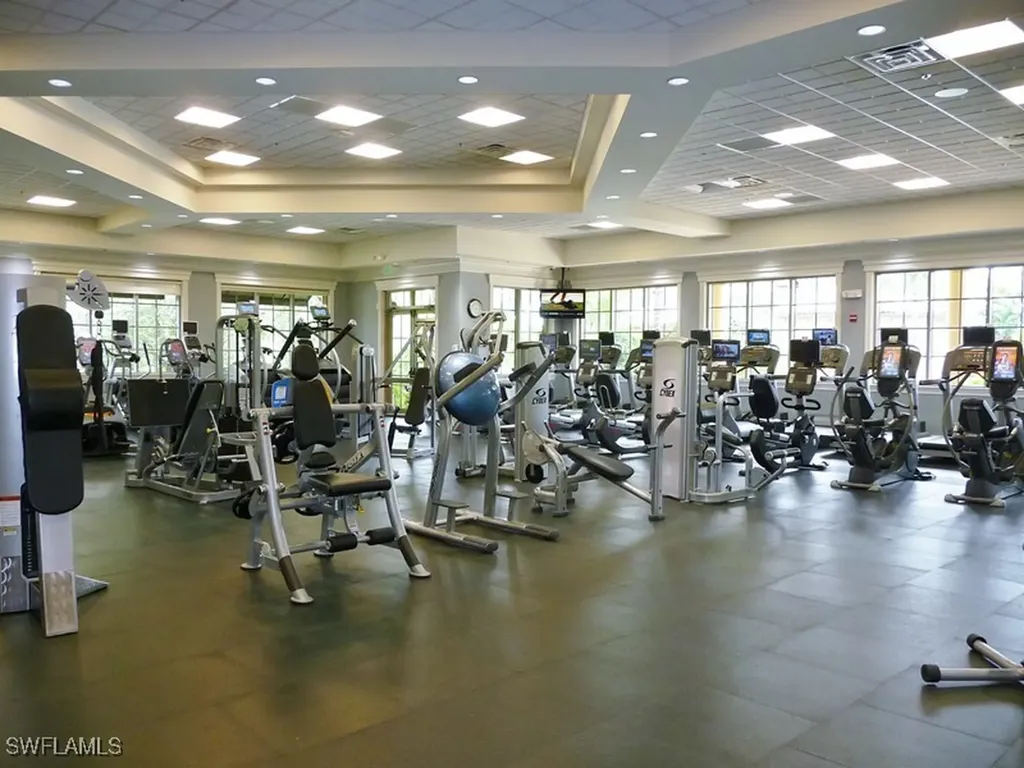 9071 Albion Lane N Naples FL 34113