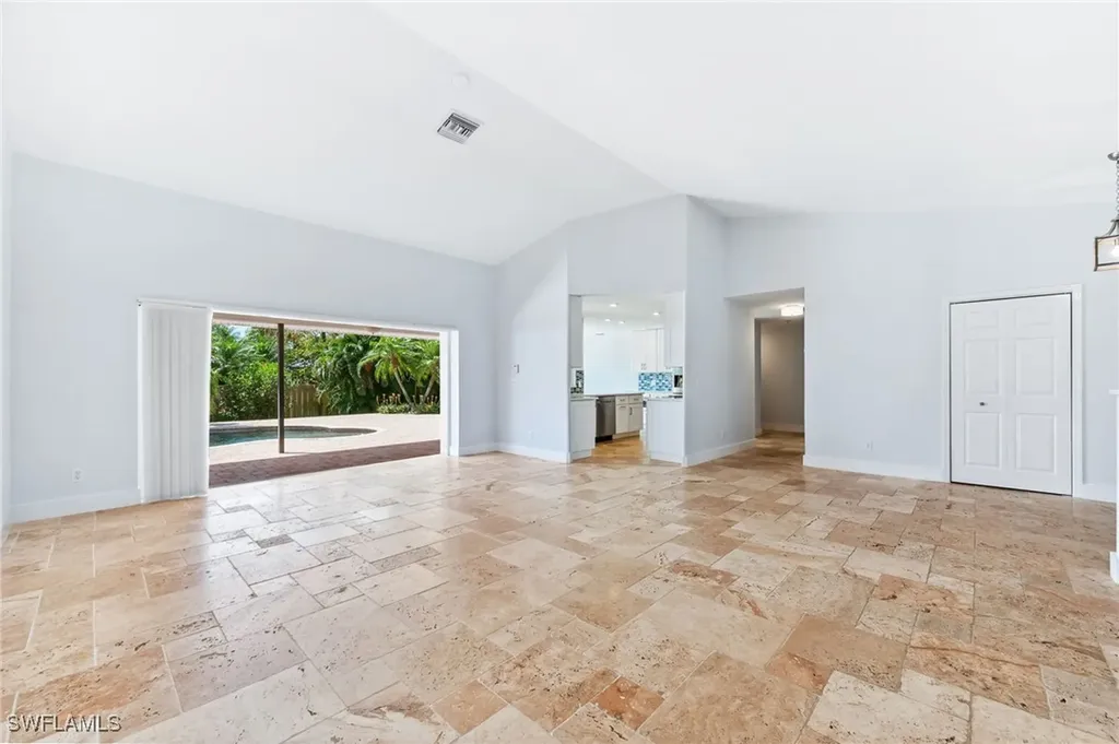2360 Outrigger Lane Naples FL 34104