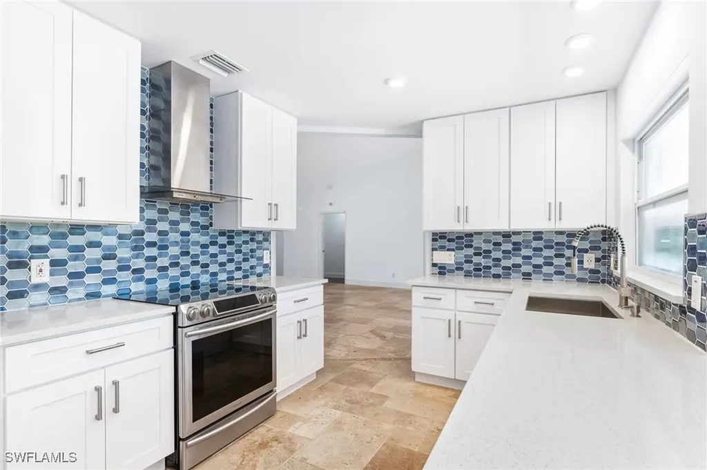 2360 Outrigger Lane Naples FL 34104