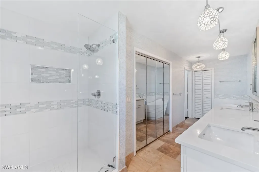 2360 Outrigger Lane Naples FL 34104