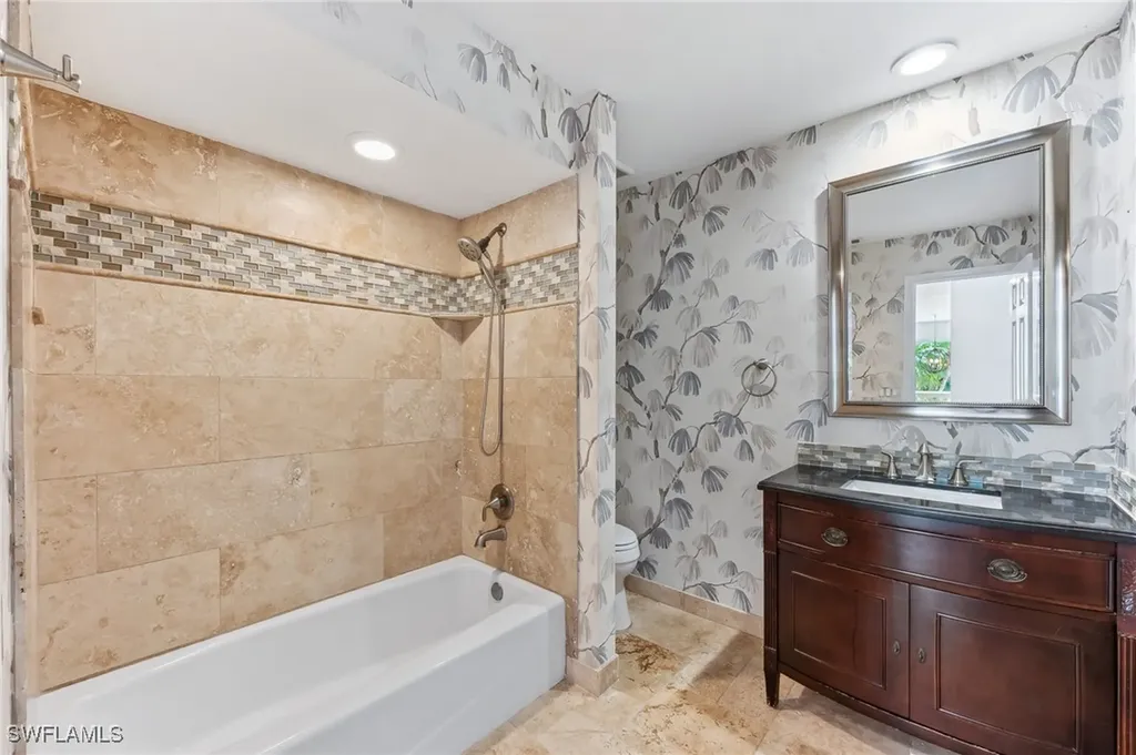 2360 Outrigger Lane Naples FL 34104