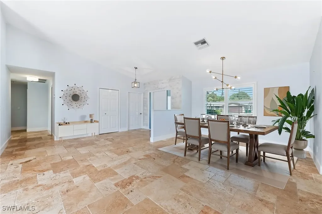 2360 Outrigger Lane Naples FL 34104