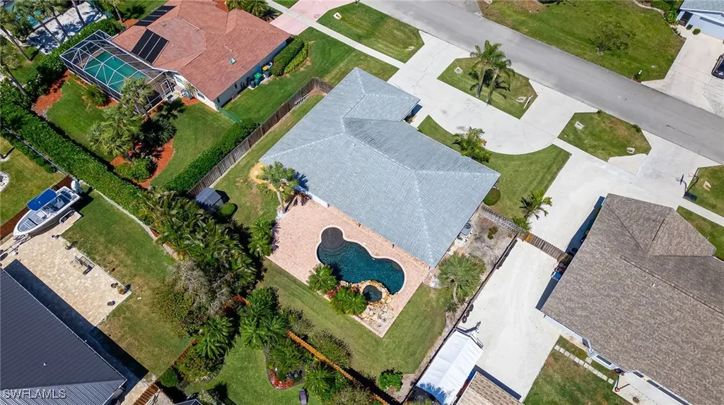 2360 Outrigger Lane Naples FL 34104
