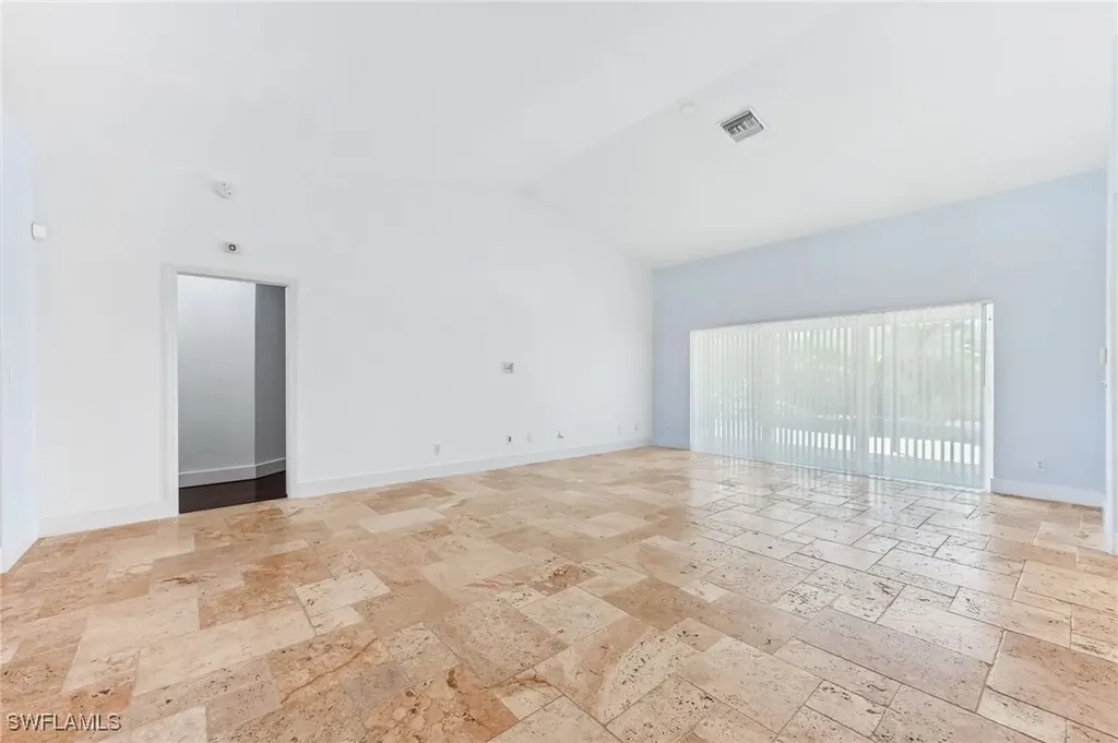 2360 Outrigger Lane Naples FL 34104