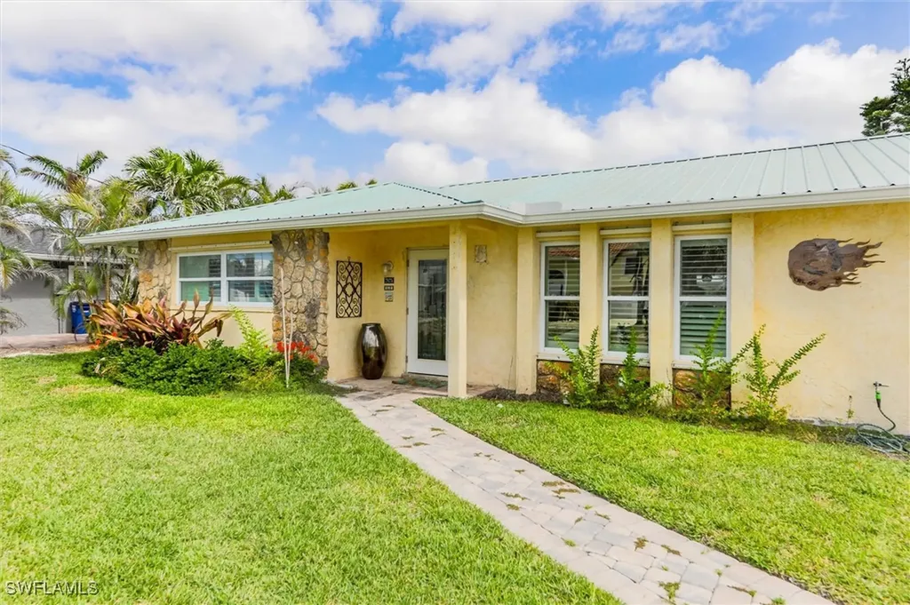 7875 Buccaneer Drive Fort Myers Beach FL 33931