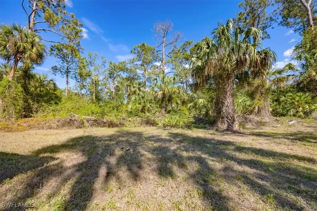 110 10th Street SE Naples FL 34117