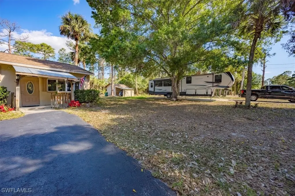 110 10th Street SE Naples FL 34117