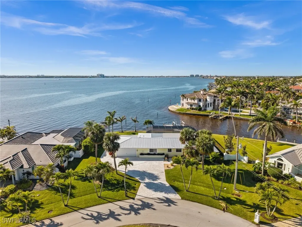 1600 Edith Esplanade Cape Coral FL 33904