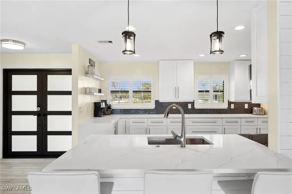 1600 Edith Esplanade Cape Coral FL 33904