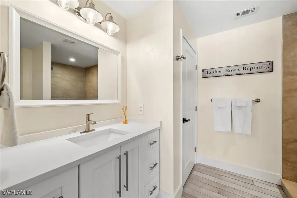 1600 Edith Esplanade Cape Coral FL 33904