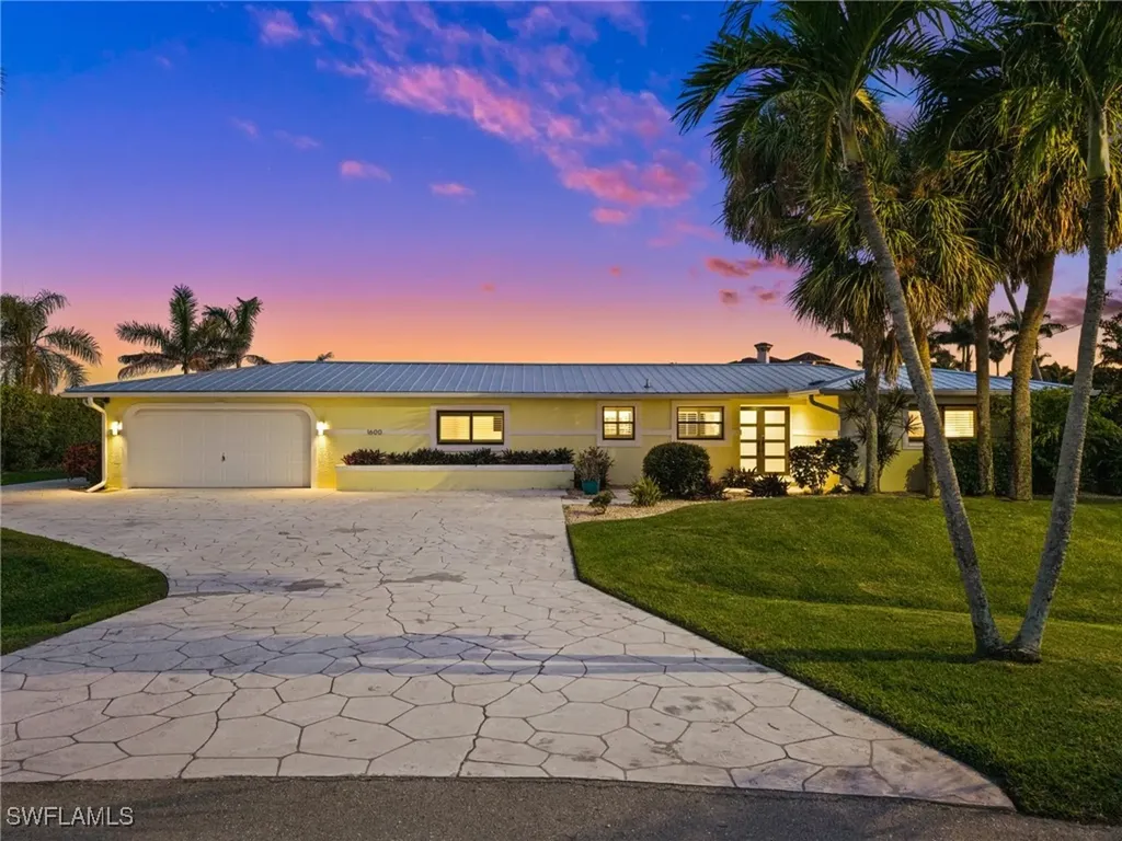 1600 Edith Esplanade Cape Coral FL 33904