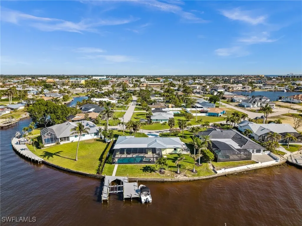1600 Edith Esplanade Cape Coral FL 33904