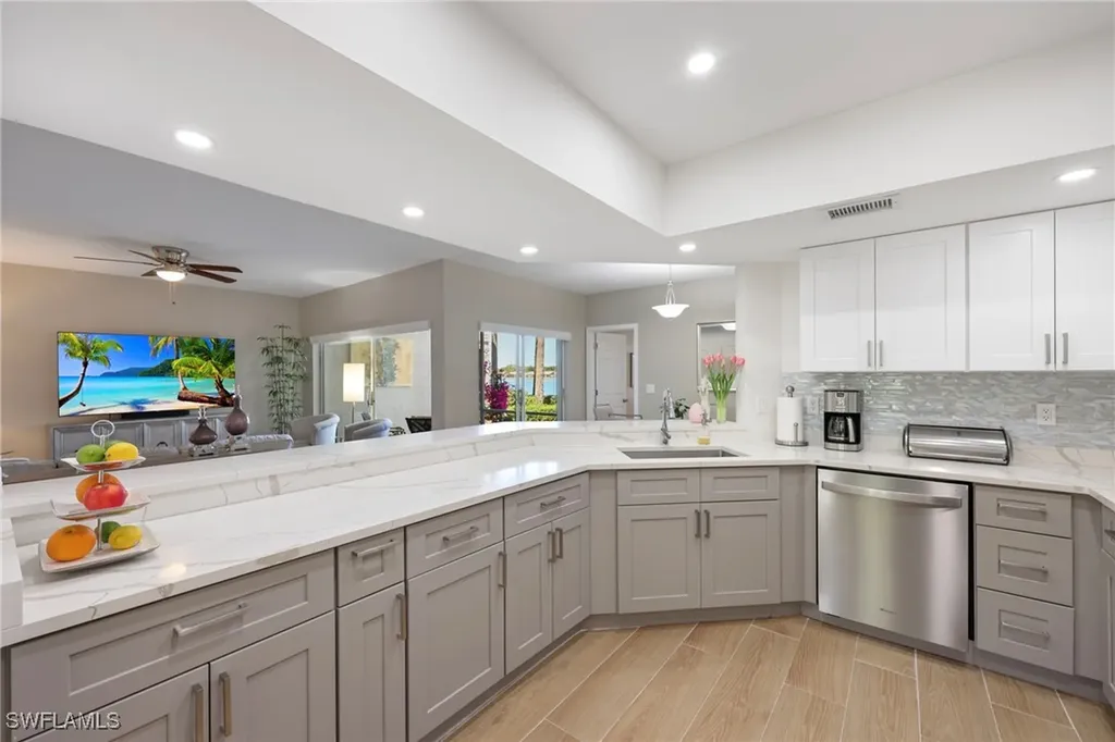 2761 Citrus Lake Drive Naples FL 34109