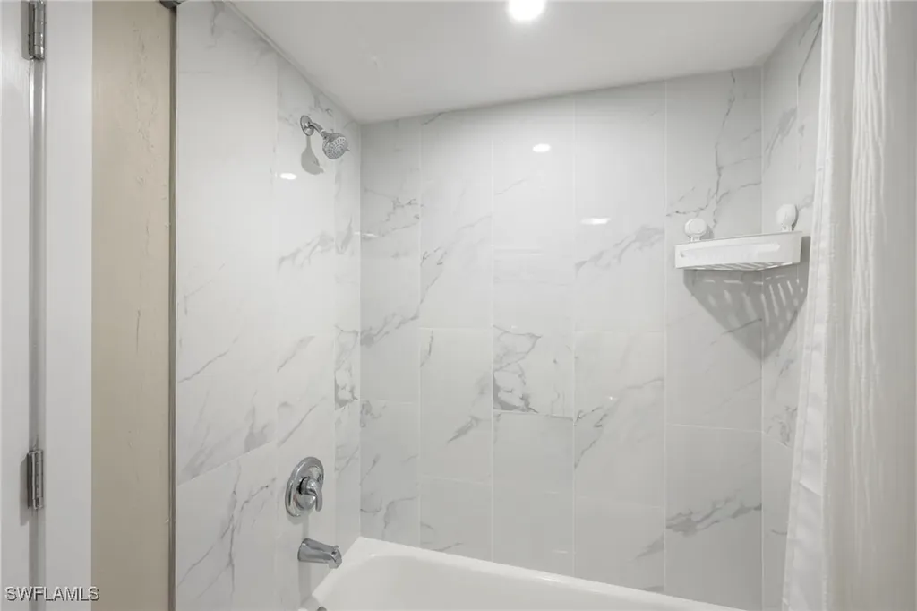 2761 Citrus Lake Drive Naples FL 34109