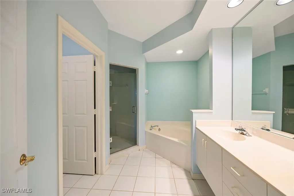 24460 Reserve Court Bonita Springs FL 34134