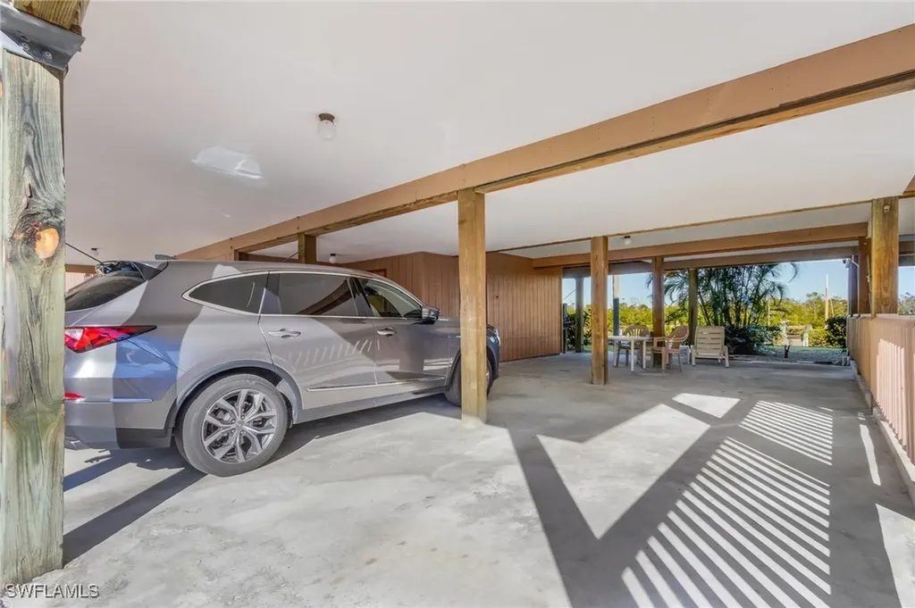 7596 Captains Harbor Drive Bokeelia FL 33922