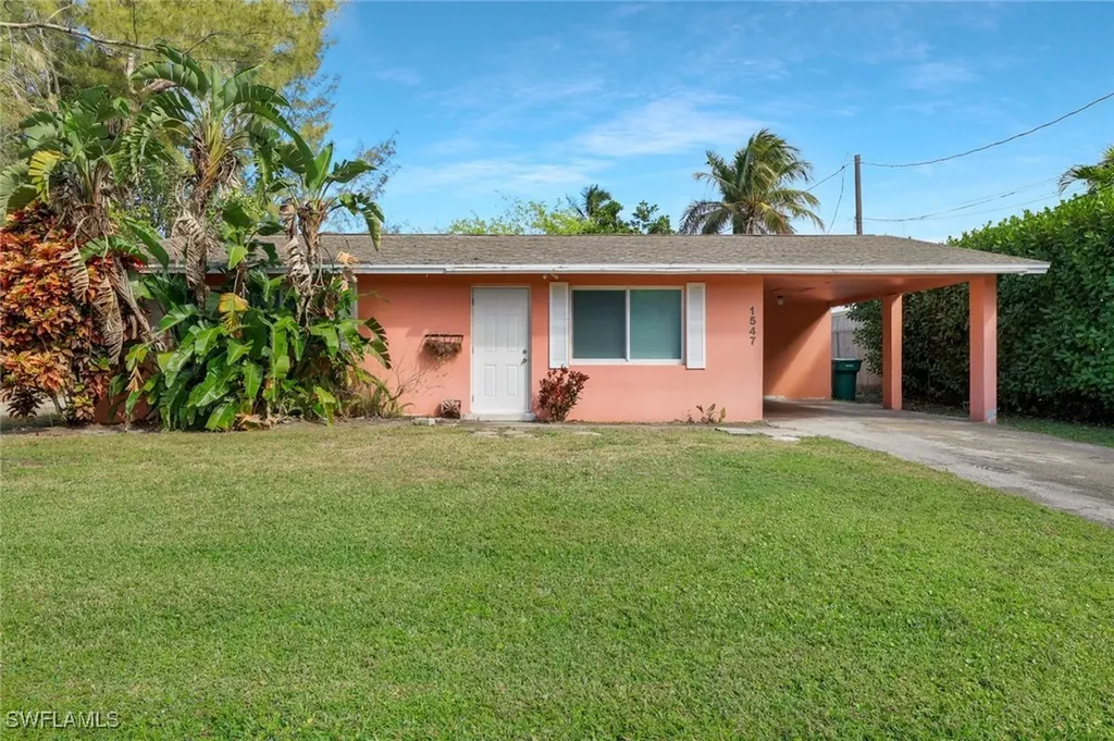 1547 Bembury Drive Naples FL 34102