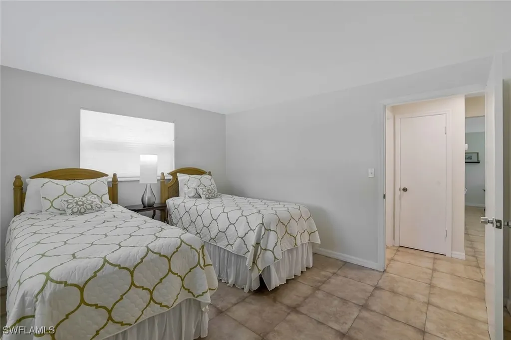 1547 Bembury Drive Naples FL 34102