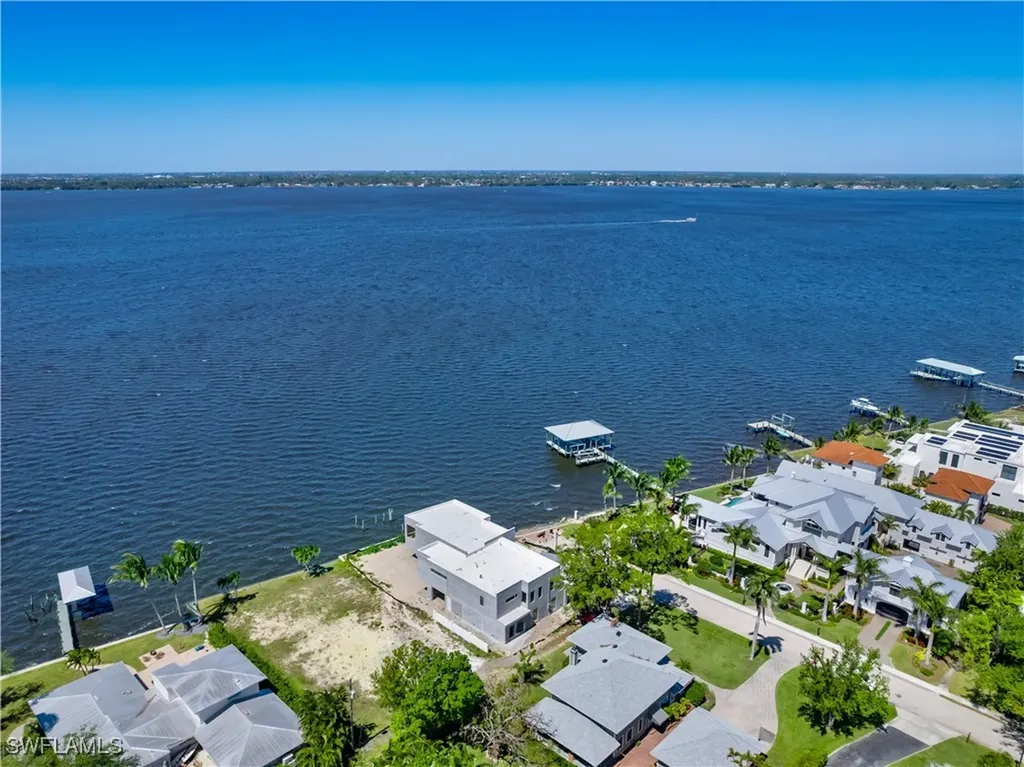 1204 Alhambra Drive Fort Myers FL 33901