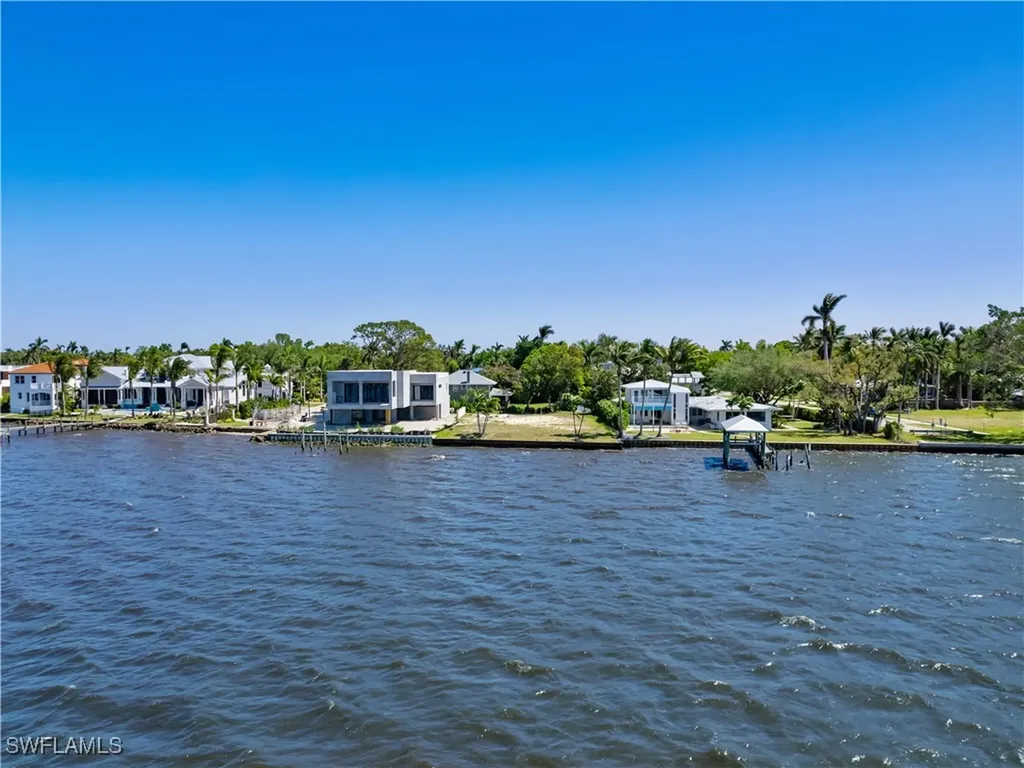 1204 Alhambra Drive Fort Myers FL 33901