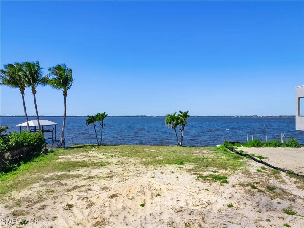 1204 Alhambra Drive Fort Myers FL 33901