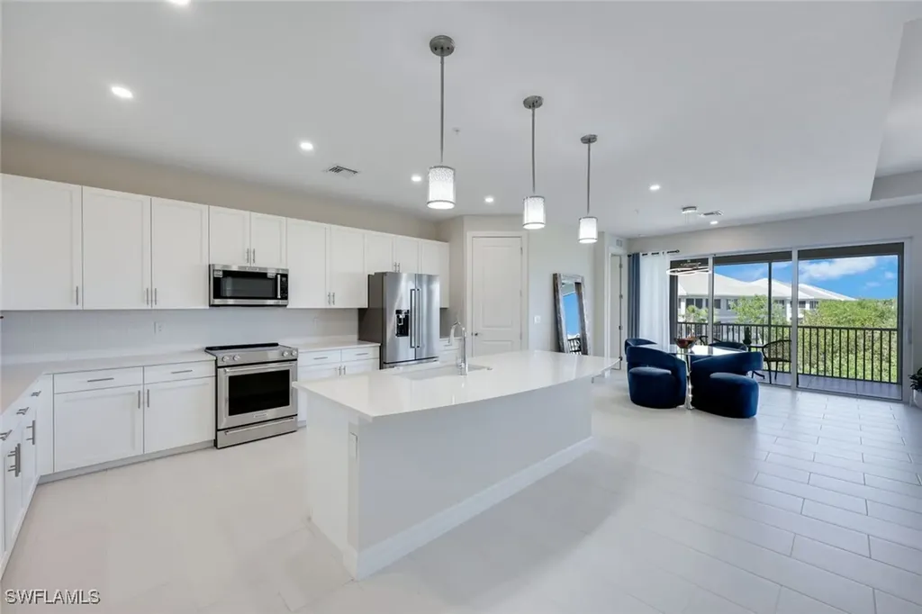 273 Indies Drive E Naples FL 34114