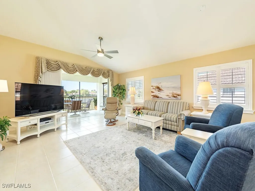 8169 Saratoga Drive Naples FL 34113