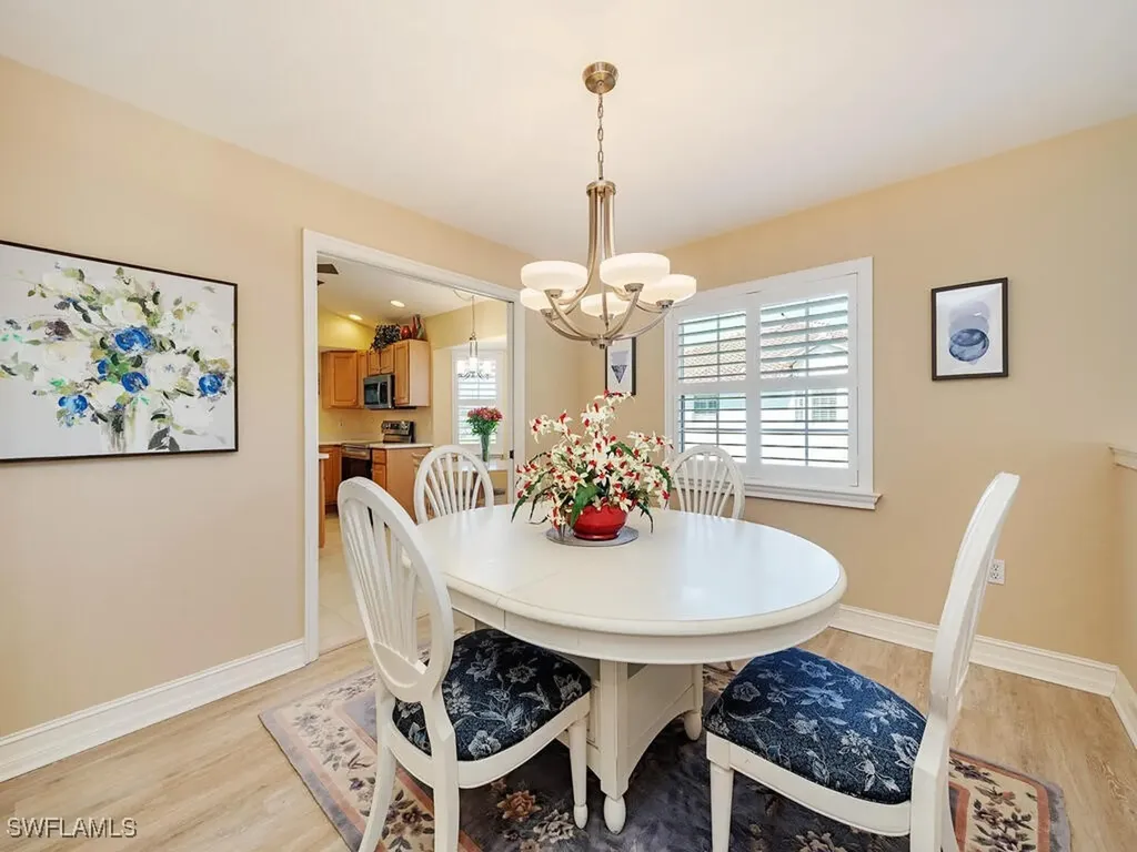 8169 Saratoga Drive Naples FL 34113