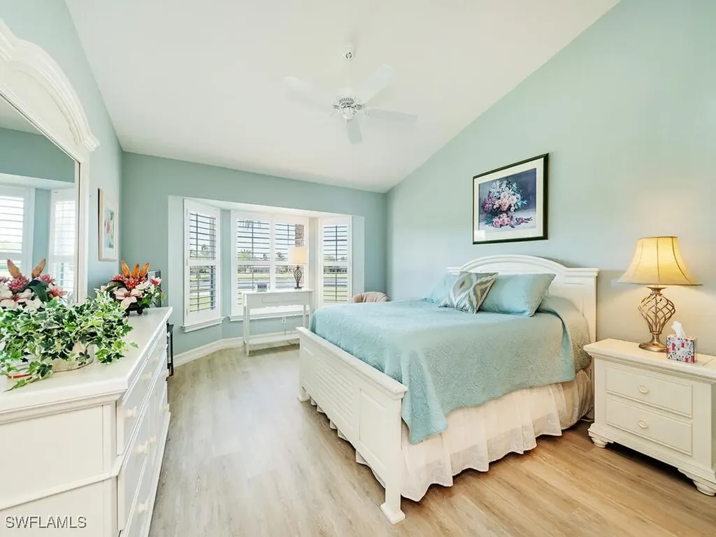 8169 Saratoga Drive Naples FL 34113