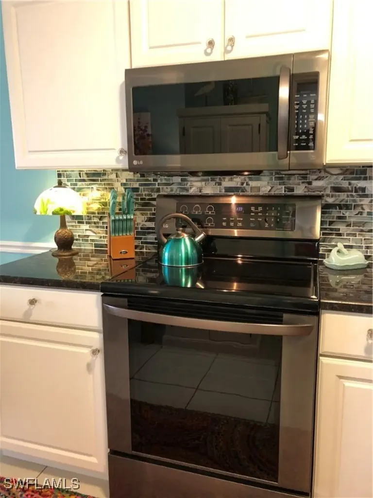 3211 Stringfellow Road St. James City FL 33956